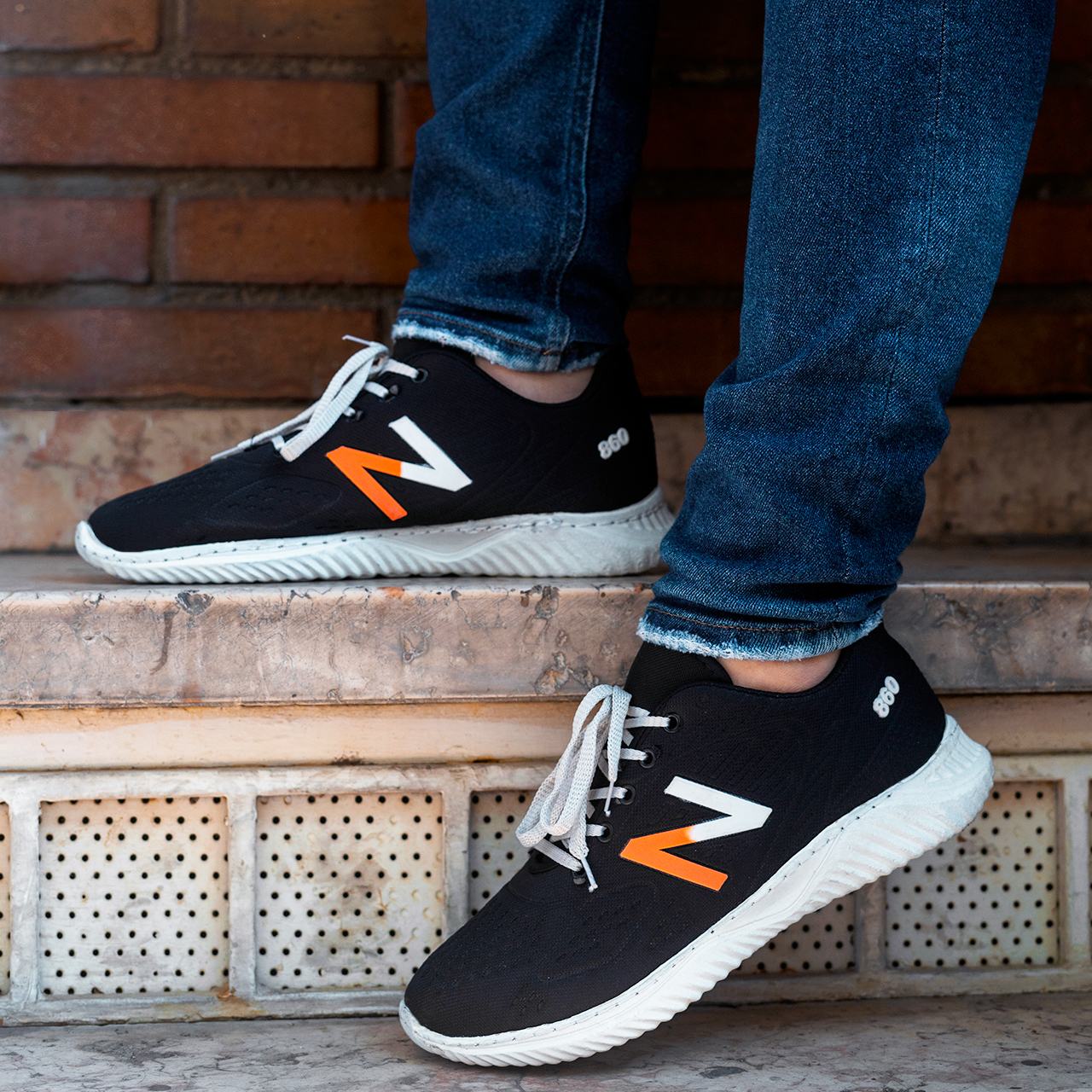 کفش مردانه طرح نیوبالانس مشکی زیره سفید مدل Mani(T)