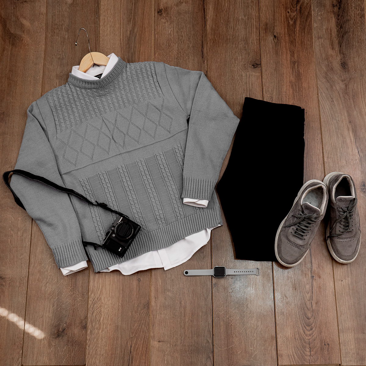 پلیور بافت یقه گرد مردانه طوسی مدل Yoram