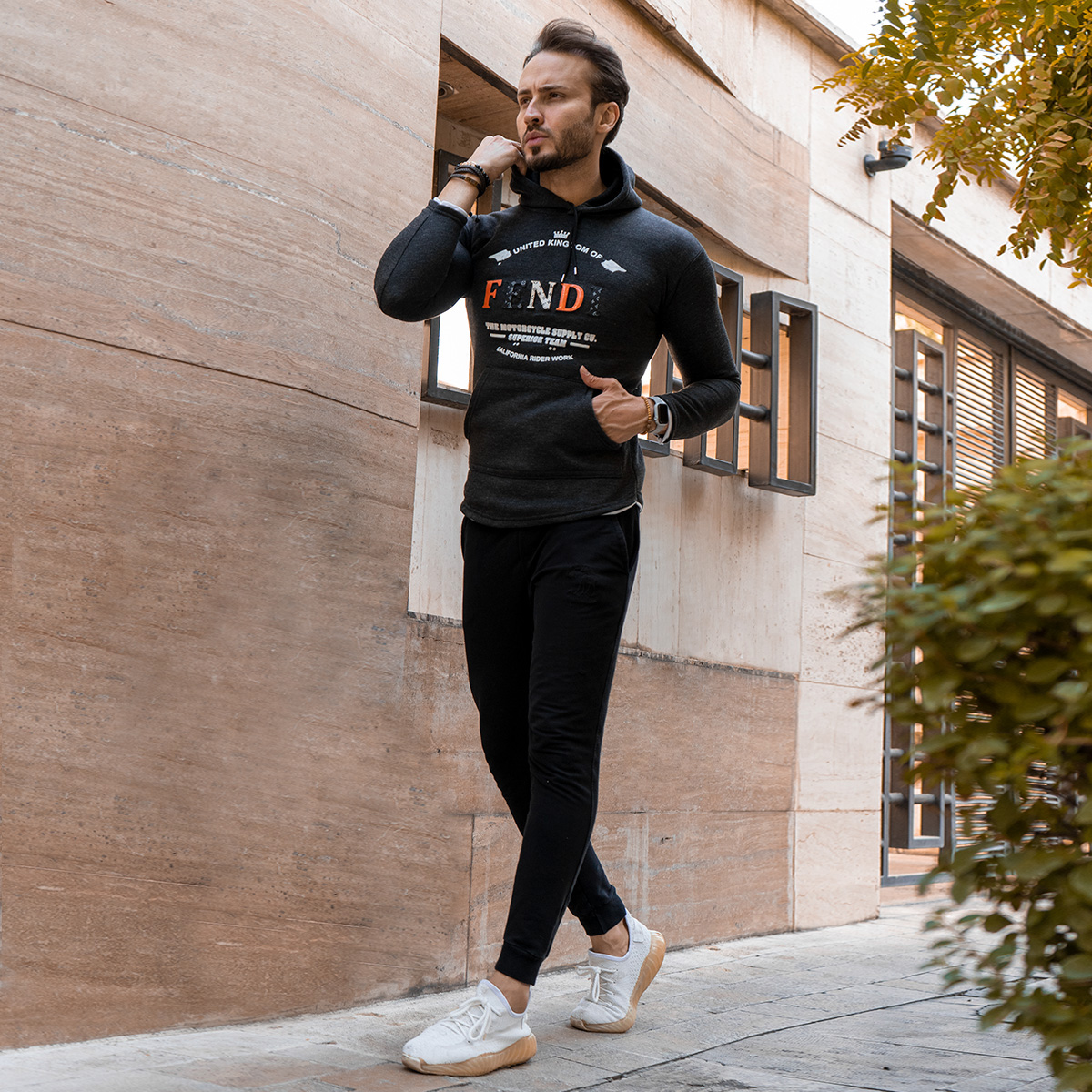 هودی مردانه مدل fendiذغالی