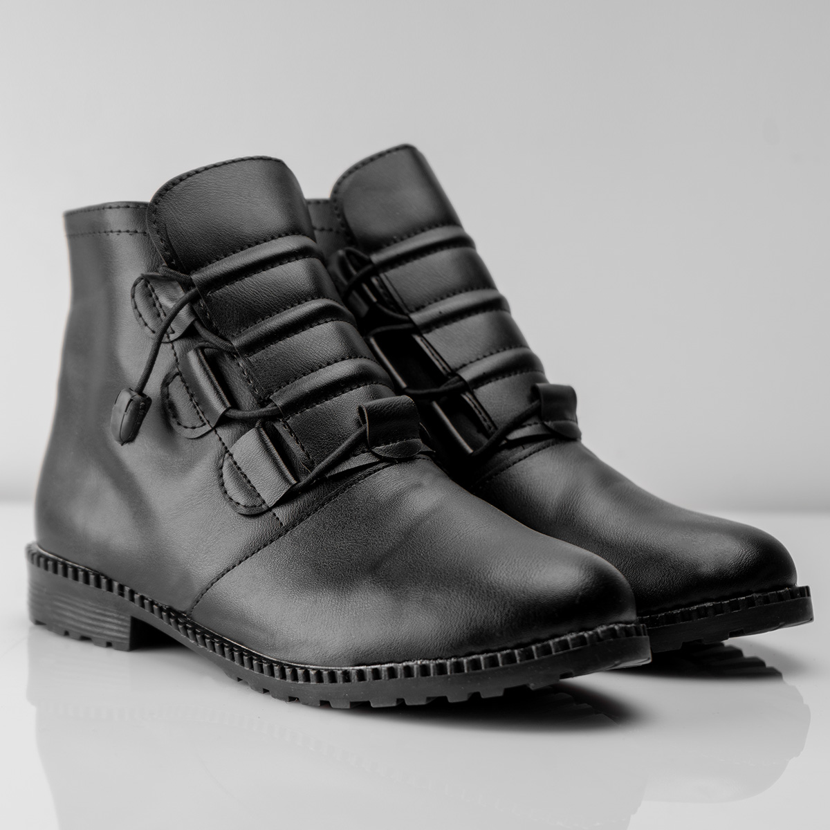 نیم بوت دخترانه مشکی مدل Mayla