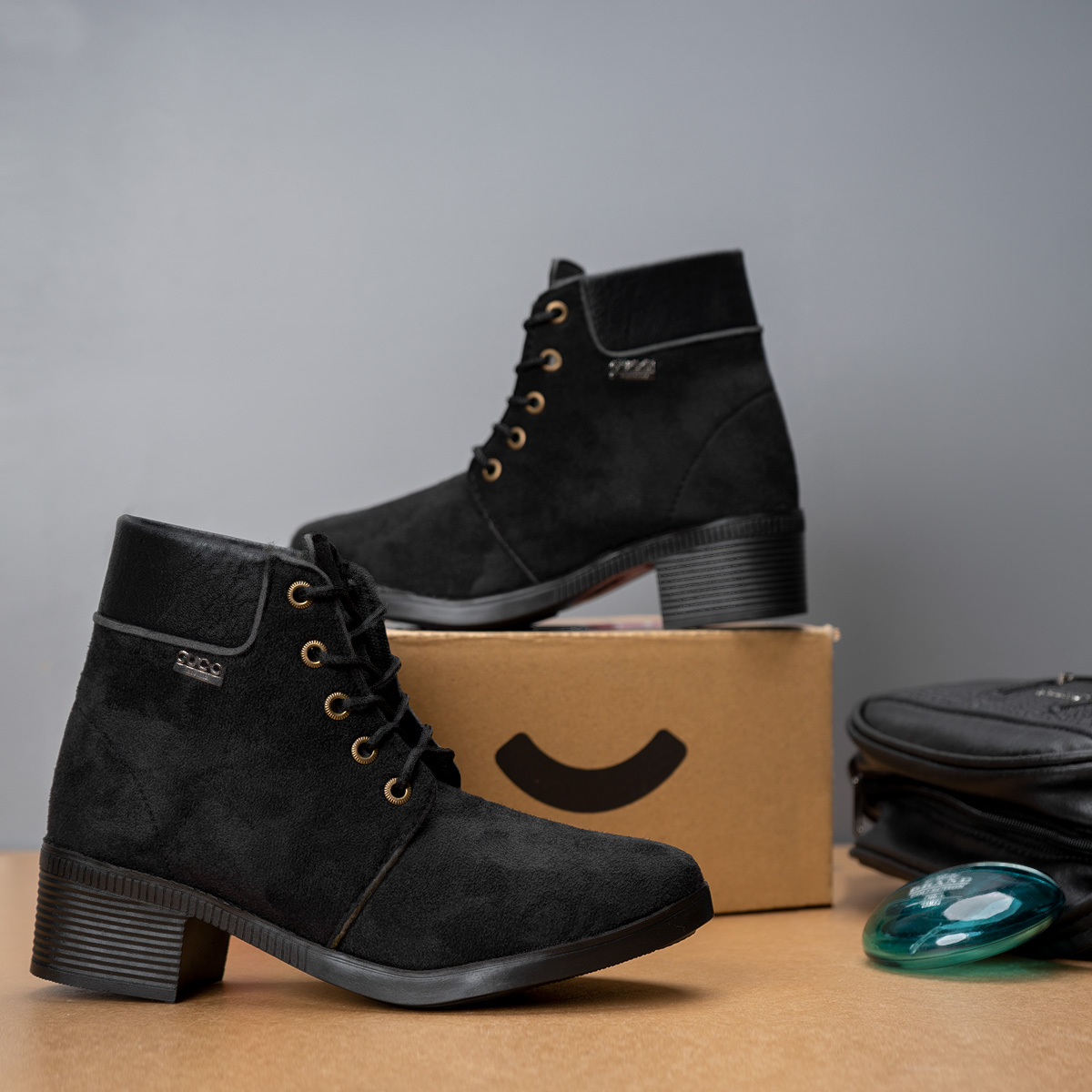 نیم بوت دخترانه مشکی مدل Diana