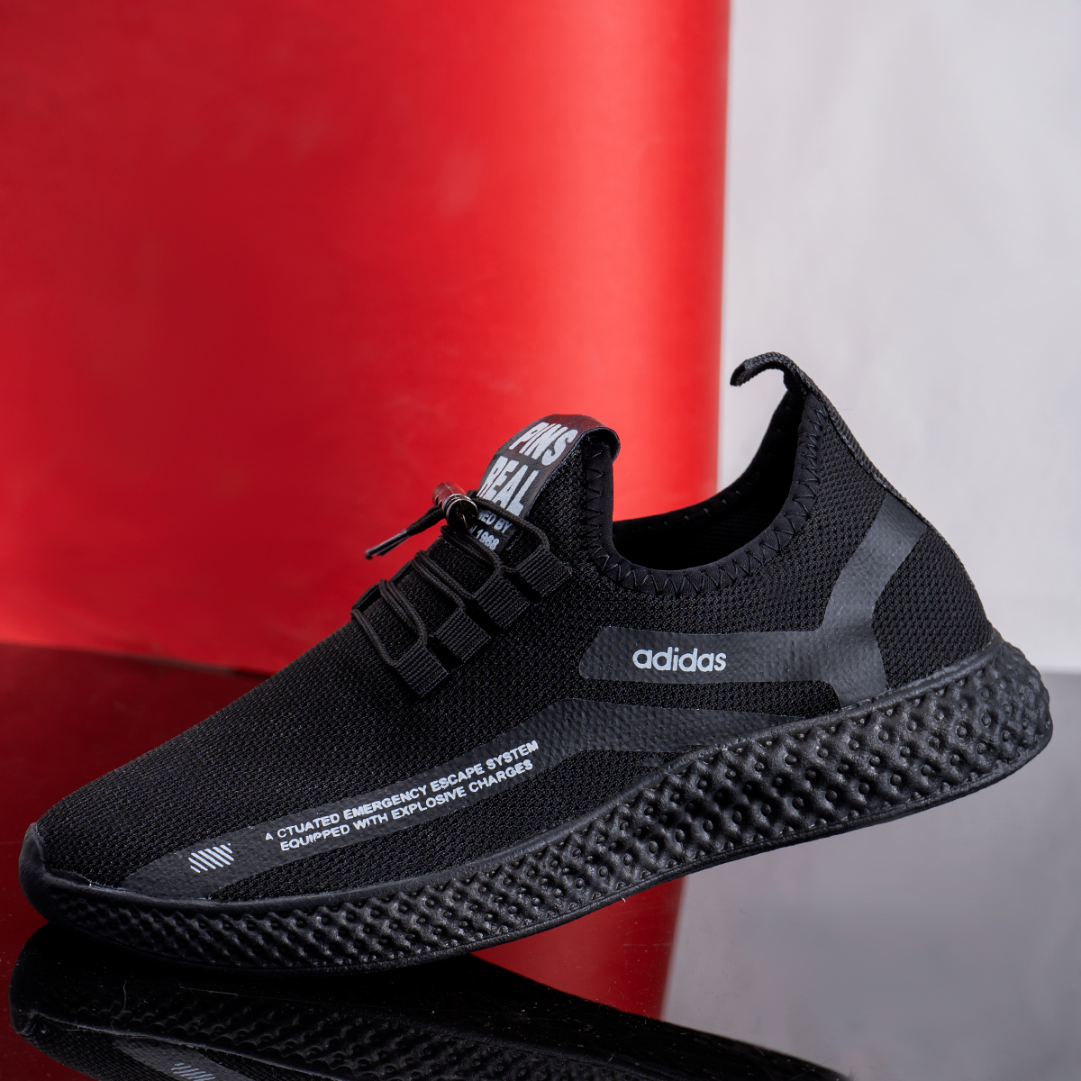 کفش ورزشی Adidas مردانه مشکی مدل Titan