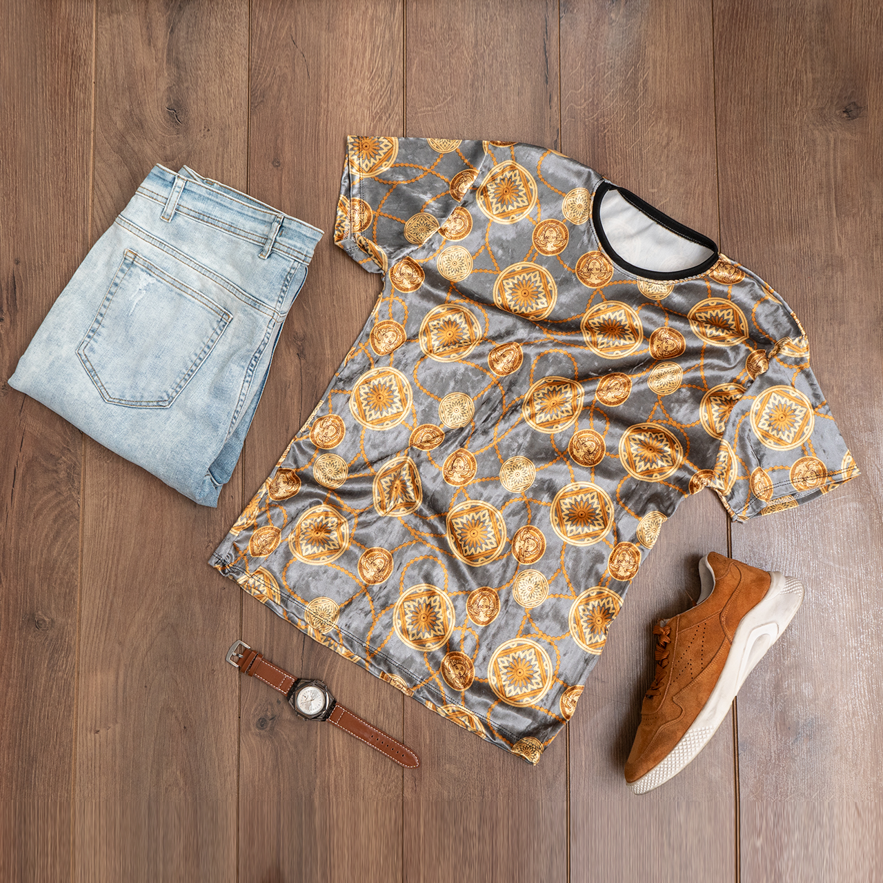 تیشرت مخمل طوسی طلایی مردانه مدل golden