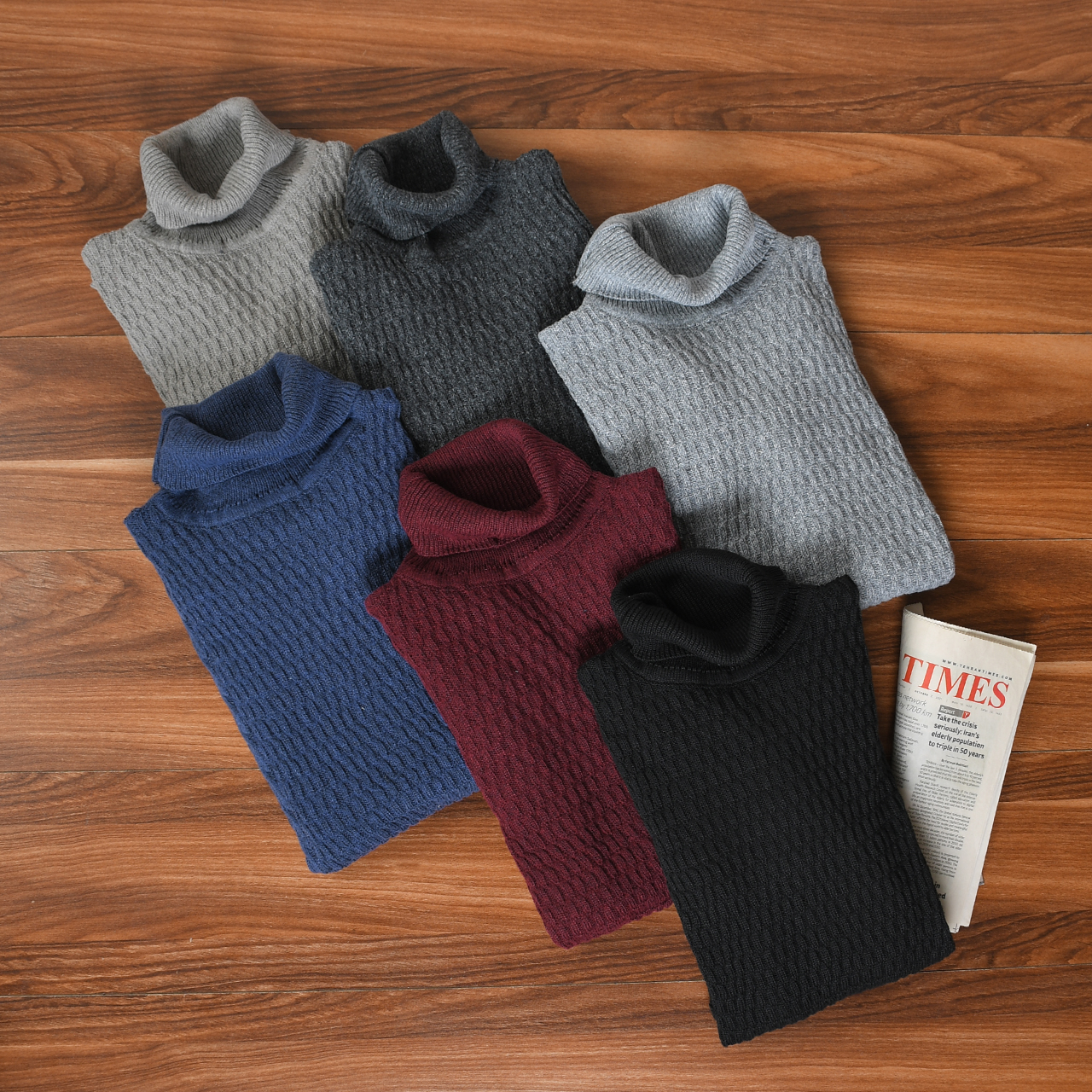 پلیور یقه اسکی کرم طرح راه راه مردانه مدلT10