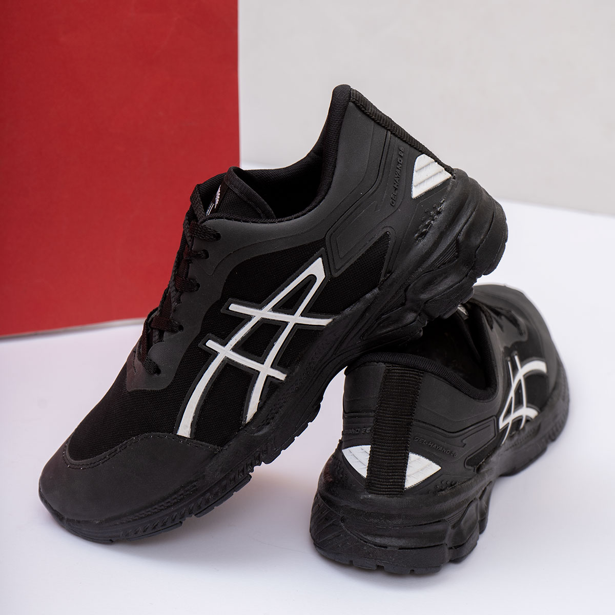 کفش ورزشی مشکی سفید زیره مشکی مردانه مدل Rail