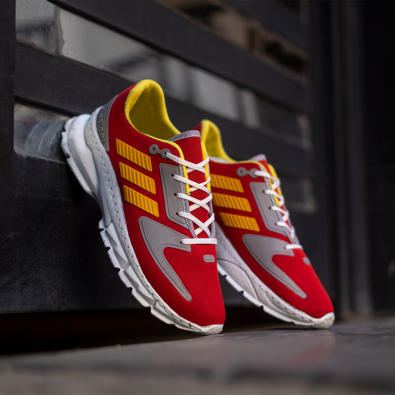 کفش ورزشی (T) آدیداس قرمز مردانه مدل atras