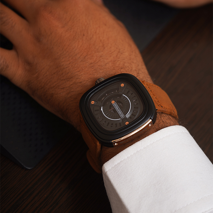 ساعت sevenfriday مشکی مدل rinald