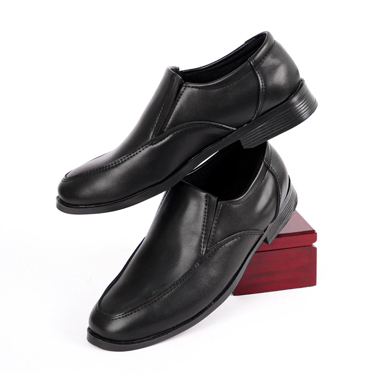کفش رسمی ساده مردانه بغل کشی مدل Tamora